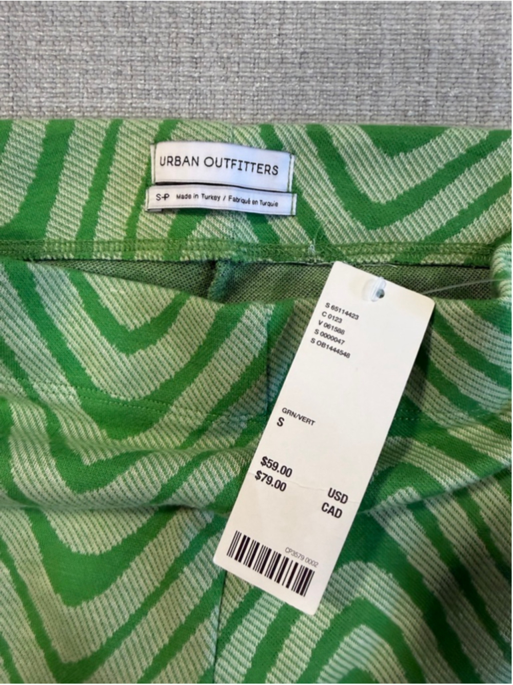 Urban Outfitters High waisted flared green groovy 70s
pants women’s size small - Picture 5 of 12